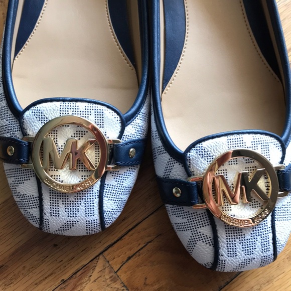 NEW Michael Kors Flats Size 8 - Picture 5 of 7